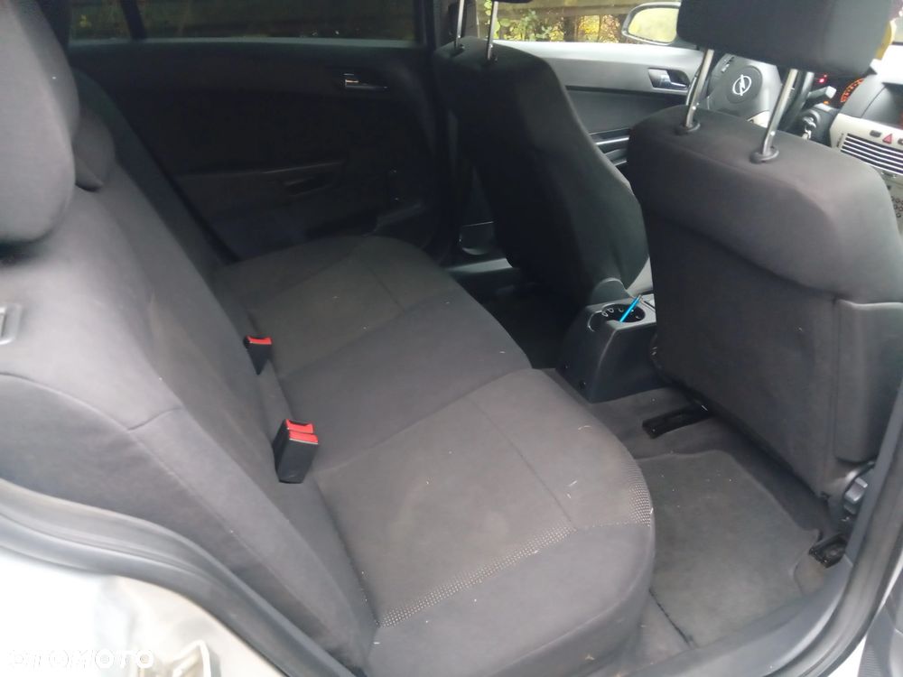 Opel Astra - 10
