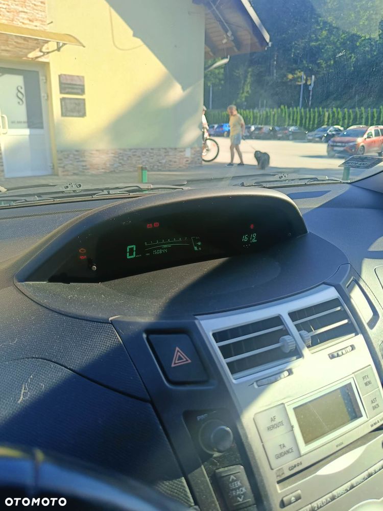 Toyota Yaris 1.3 Terra - 3