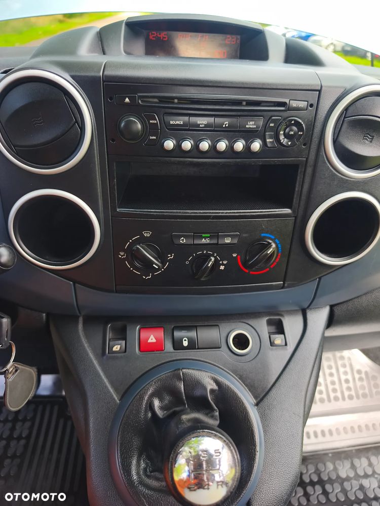 Peugeot Partner - 26