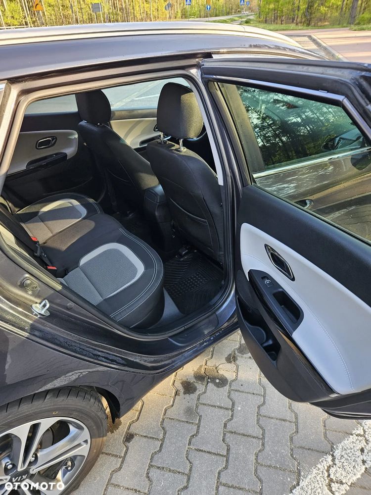 Kia Ceed 1.6 GDI L Business Line - 15