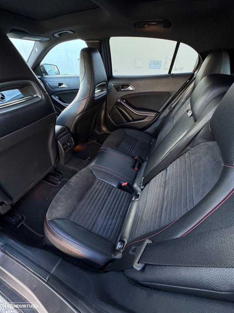 Mercedes-Benz GLA 220 CDi AMG Line - 15