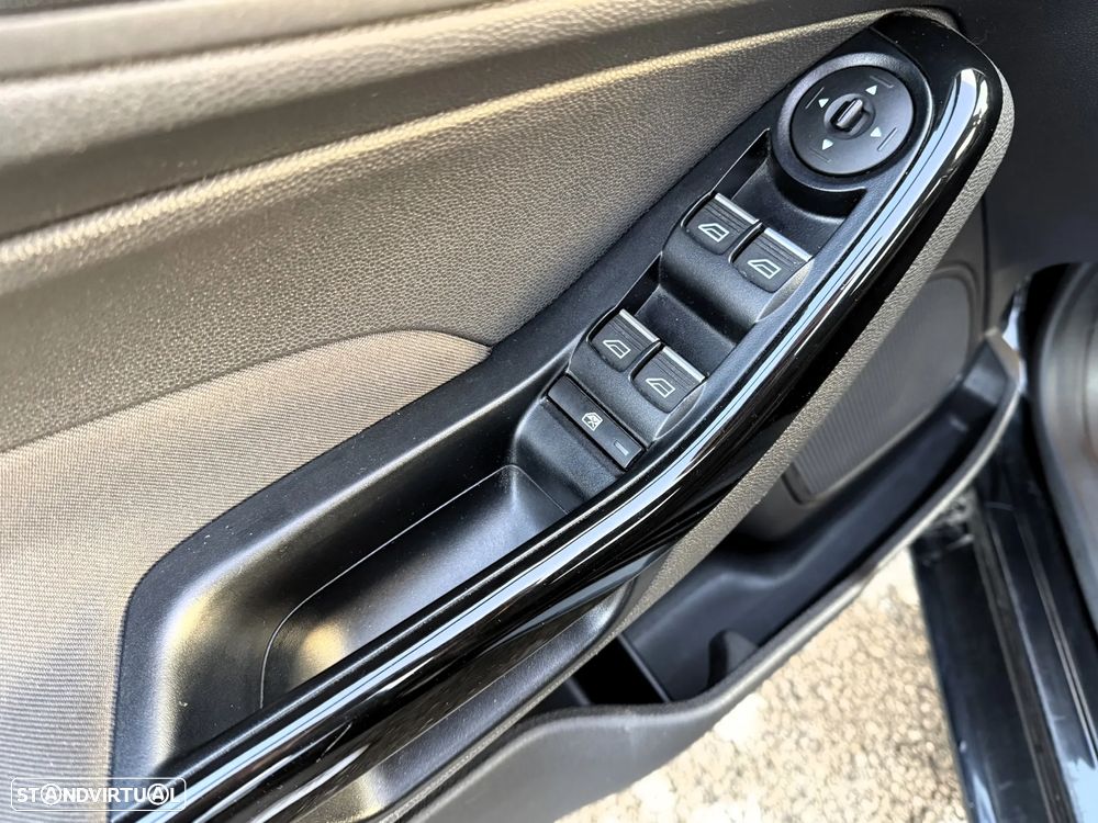 Ford Fiesta 1.5 TDCi Titanium - 34