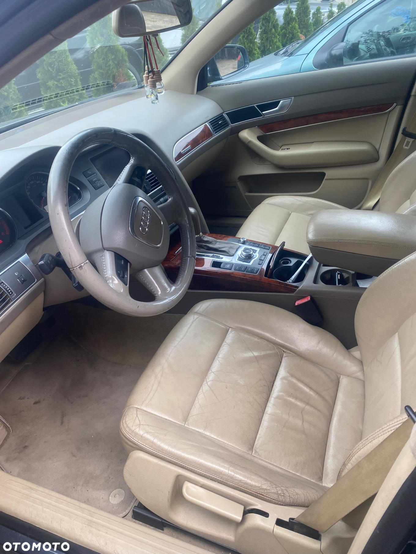 Audi A6 - 6