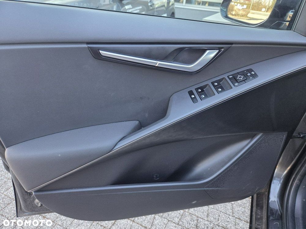 Kia Niro 1.6 GDI Plug-In Hybrid L - 10