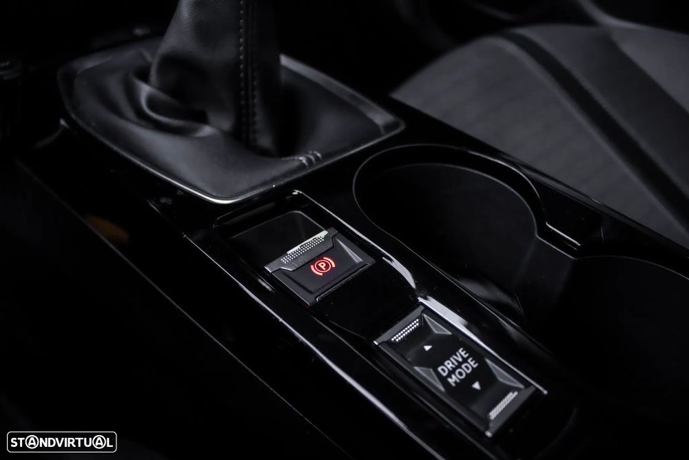 Peugeot 2008 1.2 PureTech Allure - 19