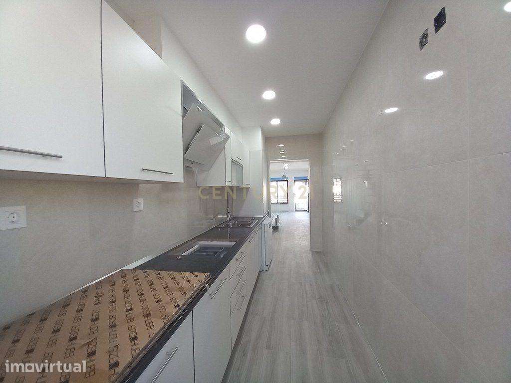 Apartamento T4  - Costa da Caparica - Oportunidade de Renovação - Grande imagem: 3/21