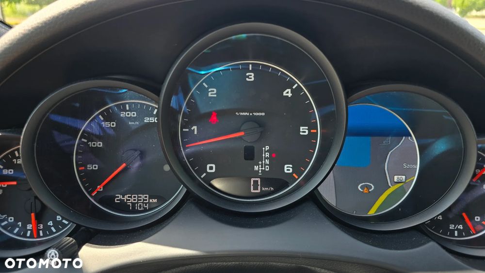 Porsche Cayenne Diesel Platinum Edition - 9