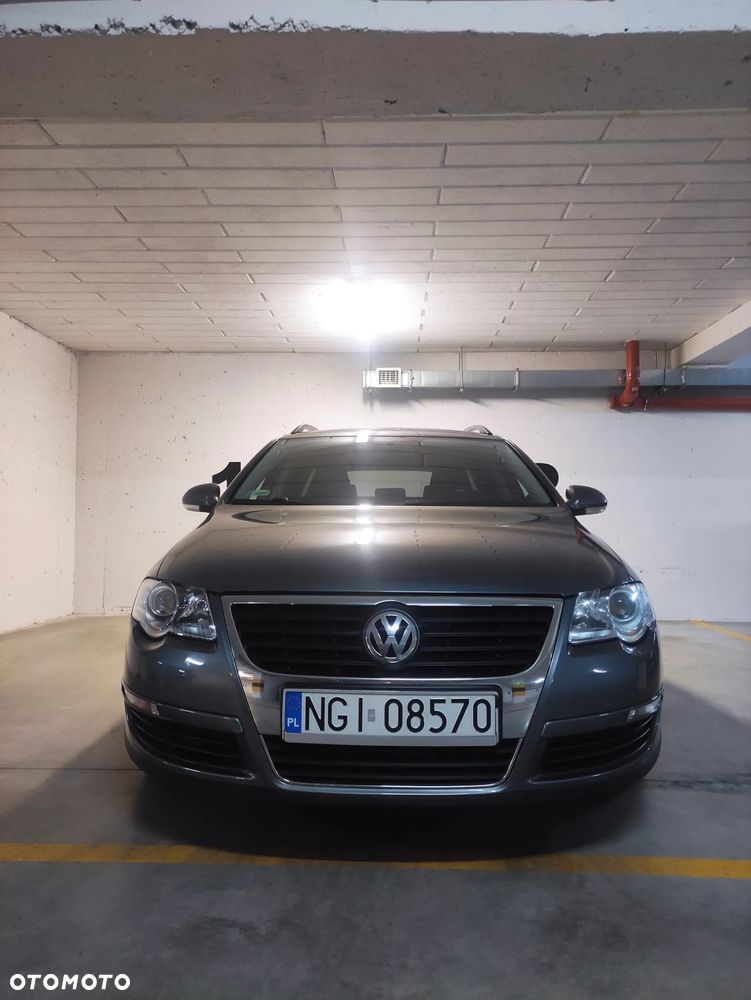 Volkswagen Passat 2.0 TDI Comfortline - 27
