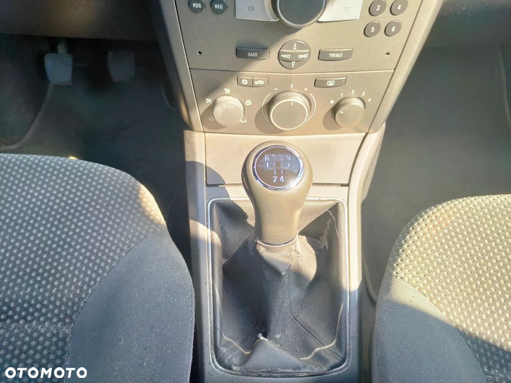 Opel Astra 1.8 Elegance - 24