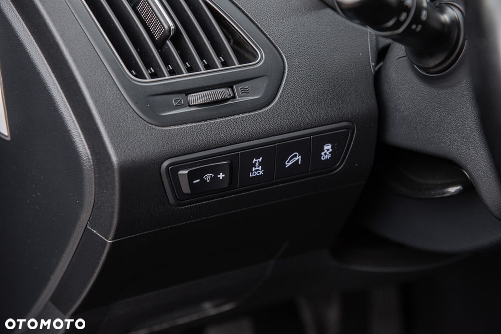 Hyundai ix35 2.0 CRDi Premium 4WD - 19