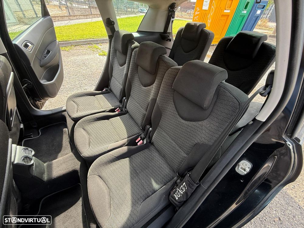 Peugeot 308 SW - 9