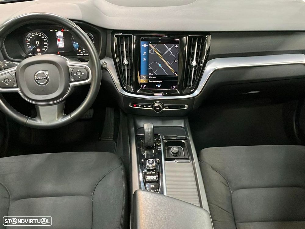 Volvo V60 2.0 B4 Momentum Plus Geartronic - 9