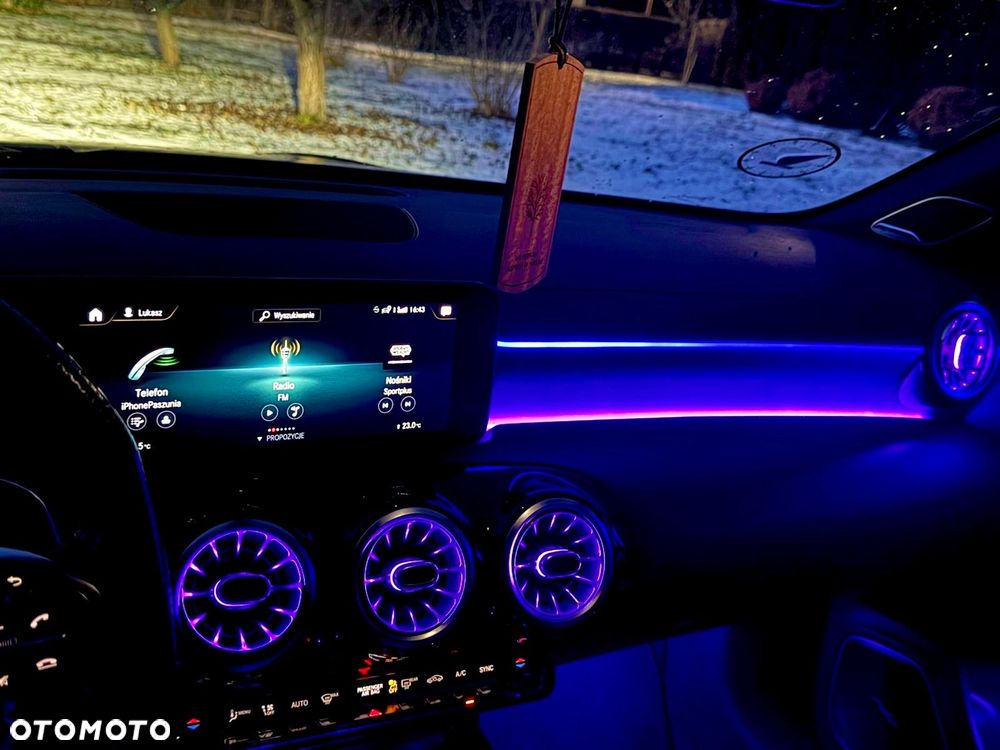 Mercedes-Benz CLA AMG 35 4Matic B AMG Speedshift 7G-DCT - 14