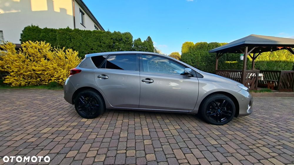 Toyota Auris 1.6 Sol - 6