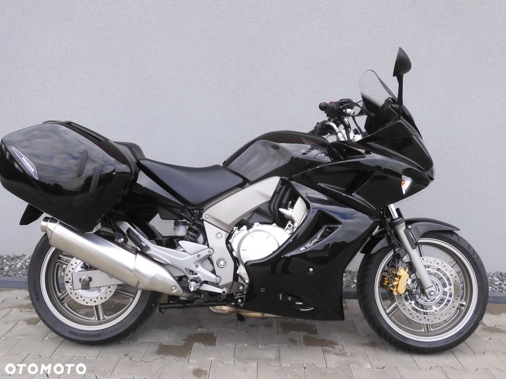 Honda CBF - 8