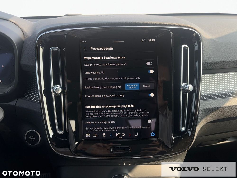 Volvo XC 40 - 24