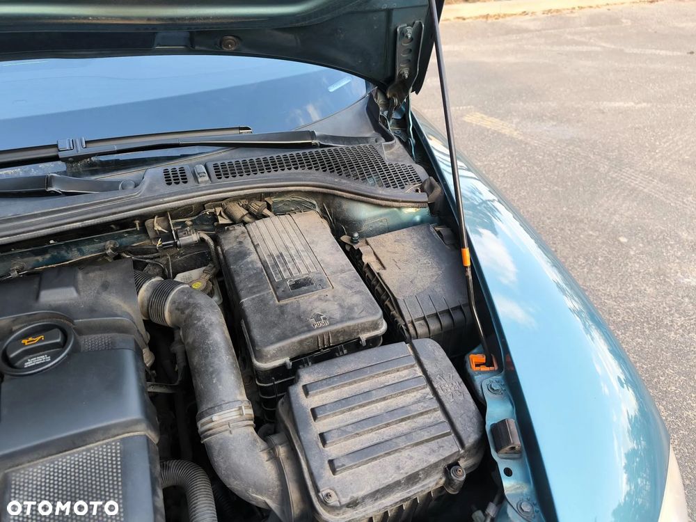 Skoda Octavia 1.6 Combi Ambiente - 29