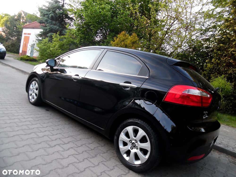 Kia Rio - 7