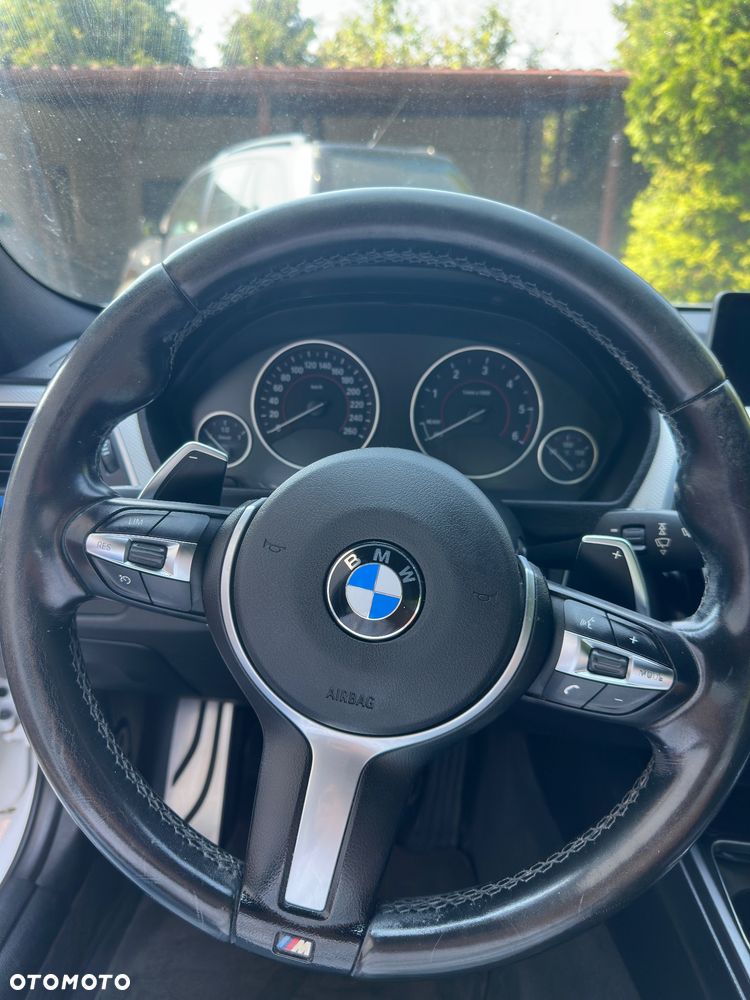 BMW Seria 3 320d xDrive M Sport - 15