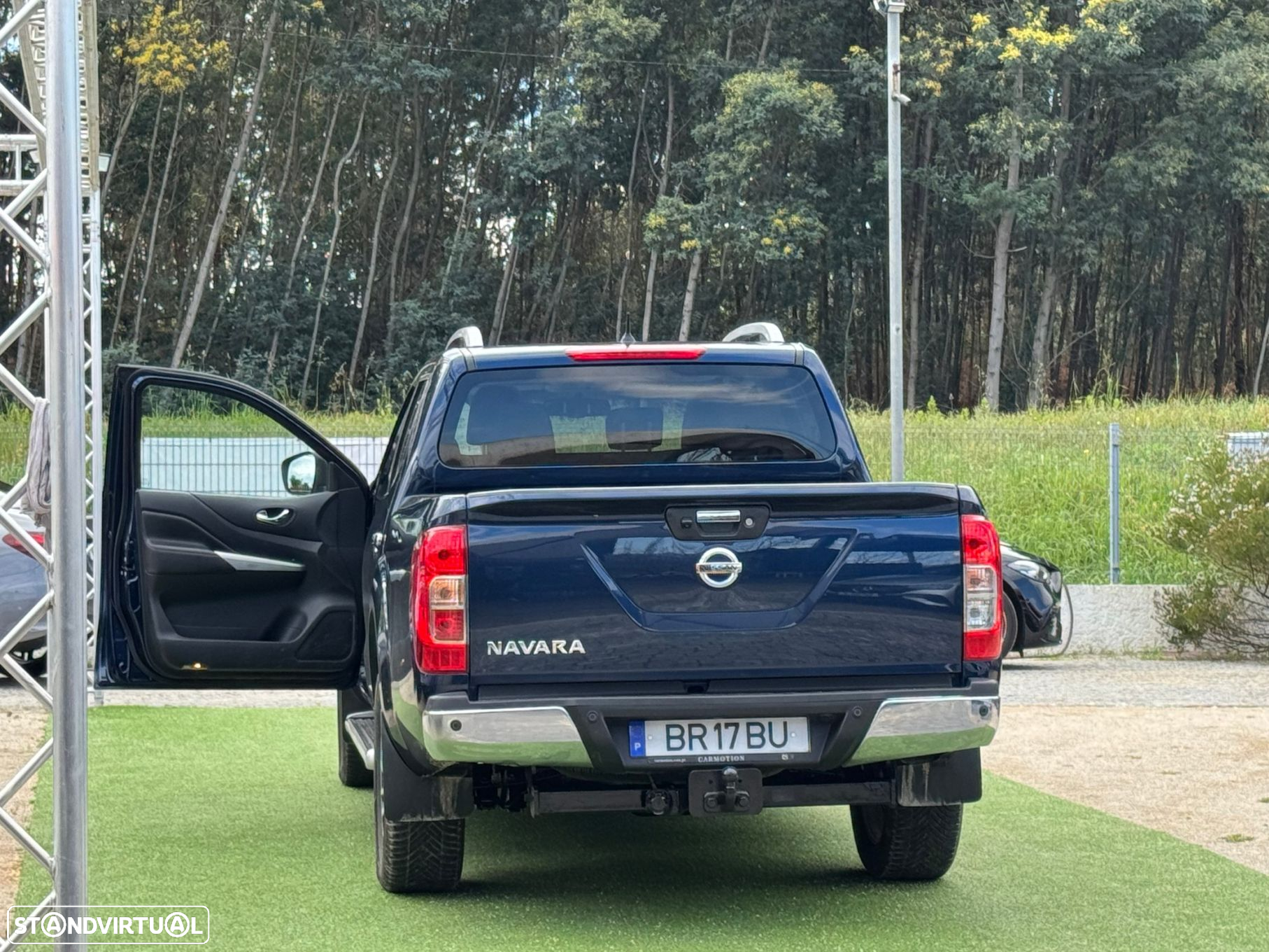 Nissan Navara DC 4x4 Auto Tekna - 29
