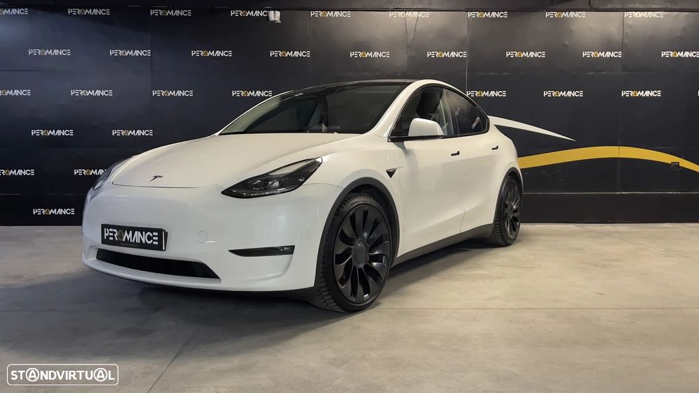 Tesla Model Y Performance Dual Motor AWD - 4