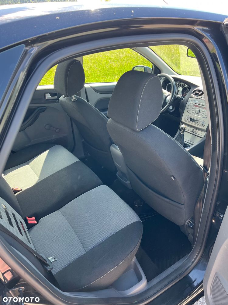 Ford Focus 1.6 Trend - 13