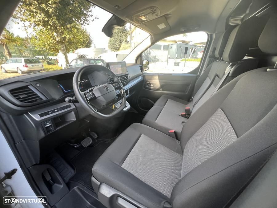 Peugeot e-Expert Cargo M 75KWH - 16