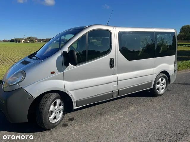 Opel Vivaro - 19