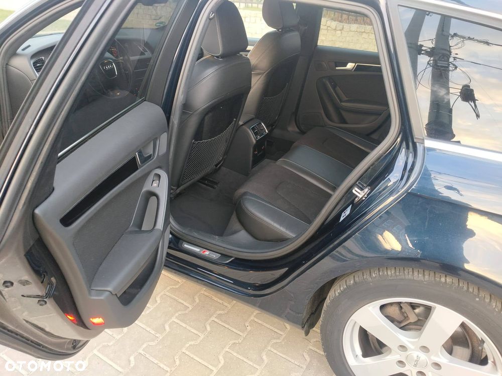 Audi A4 Avant 2.0 TDI DPF multitronic S line Sportpaket (plus) - 30