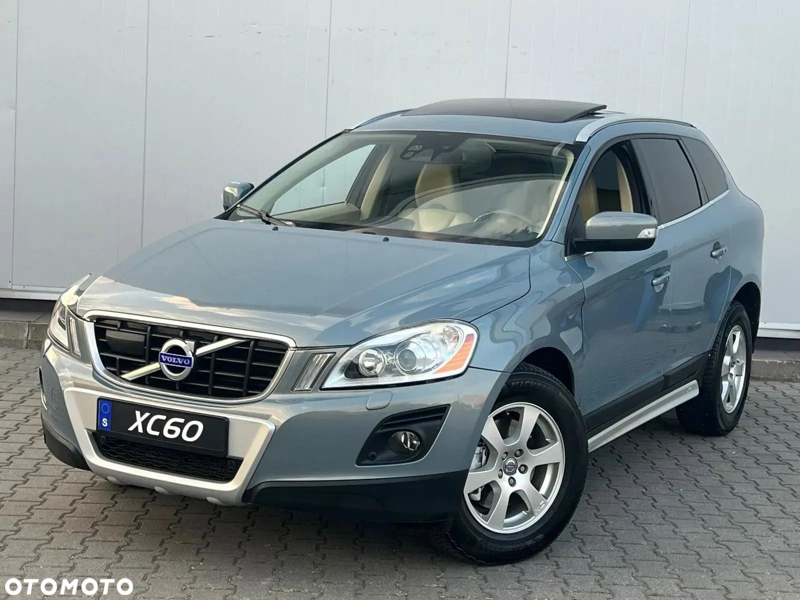 Volvo XC 60 - 1