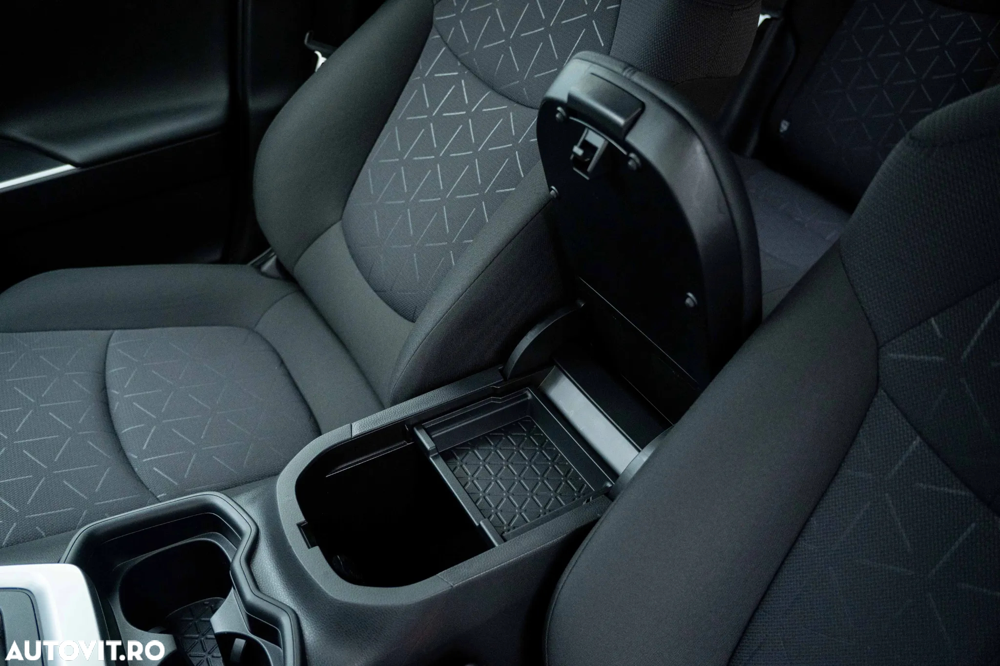 Toyota RAV4 2.5 Hybrid VVT-iE 4x2 Dynamic - 25