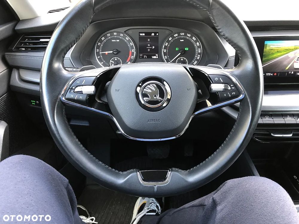 Skoda Octavia 2.0 TDI Ambition DSG - 24