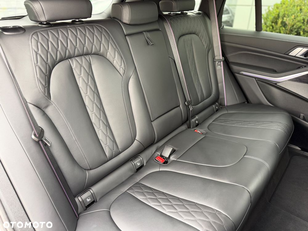 BMW X5 xDrive40d mHEV M Sport sport - 24