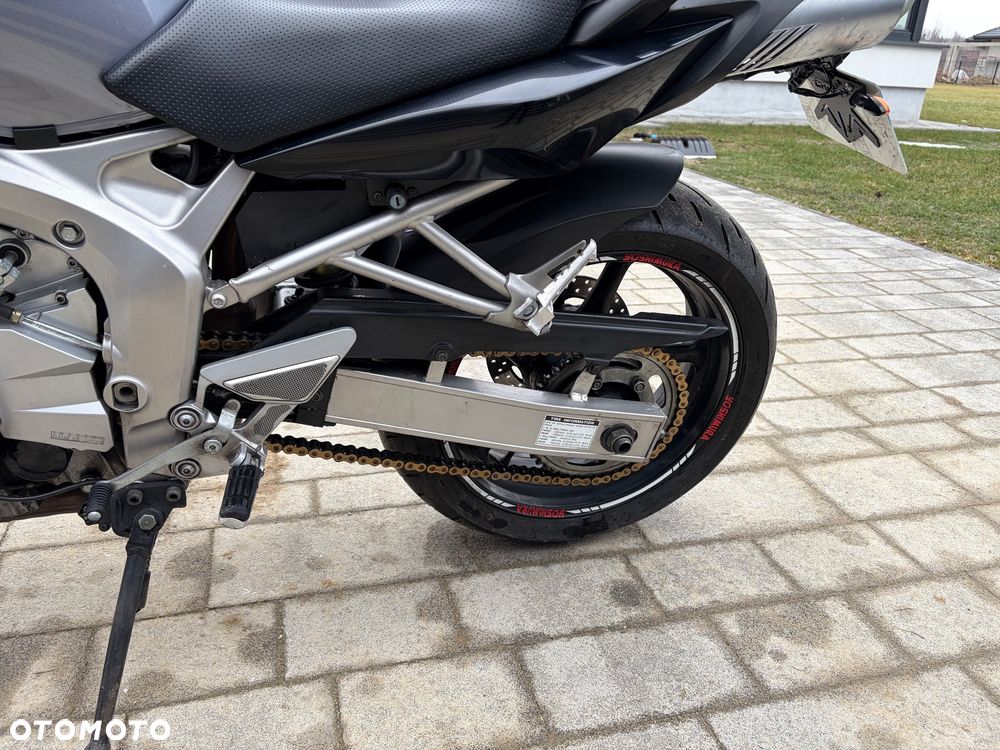 Yamaha FZ6 - 18