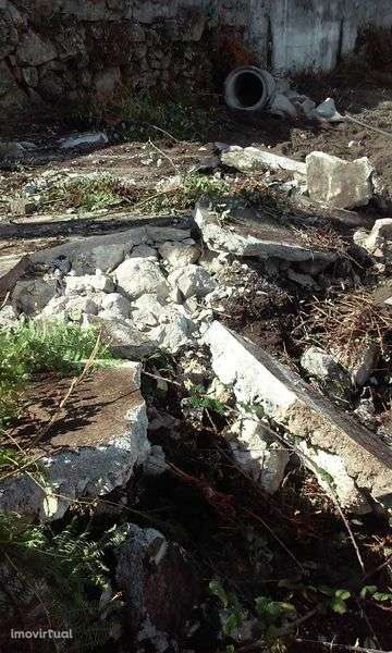 Vende-se terreno para construção – 2.550 m² – Lustosa, Lousada - Grande imagem: 2/8