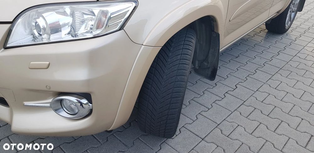 Toyota RAV4 2.2 D-CAT Prestige - 22