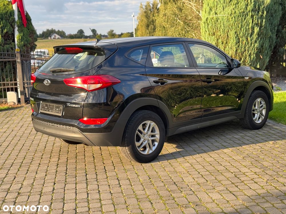 Hyundai Tucson 1.7 CRDI BlueDrive Classic 2WD - 12