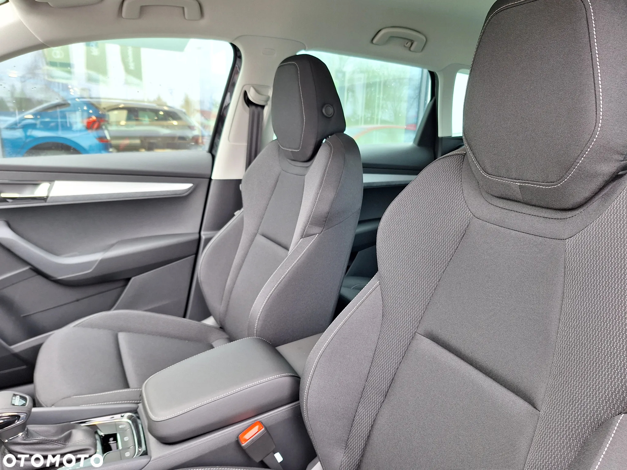 Skoda Karoq 1.5 TSI ACT Edition 130 DSG - 10