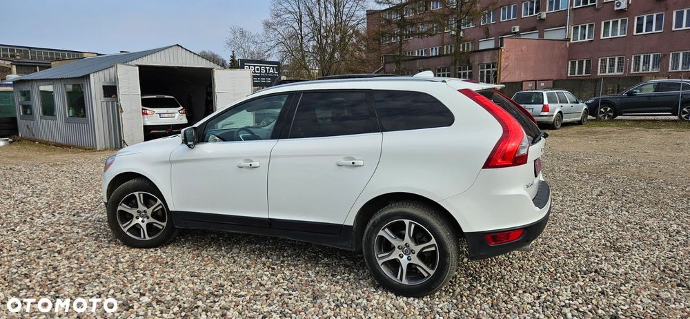 Volvo XC 60 D5 AWD Geartronic Summum - 12