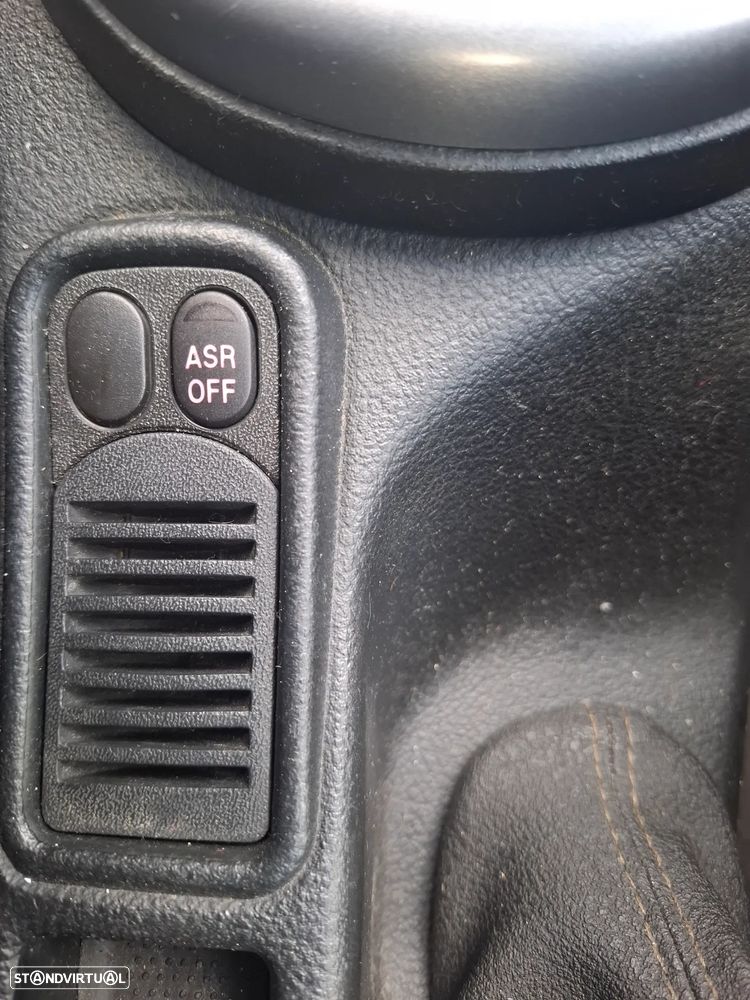 Alfa Romeo 147 1.6 TS Bussiness - 8