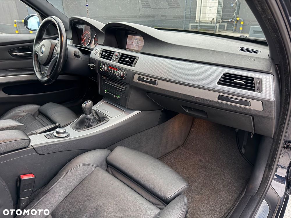 BMW Seria 3 320d - 18