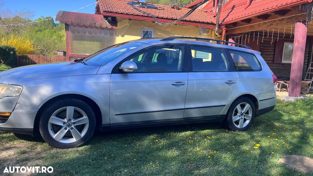 Volkswagen Passat 1.6 FSI Comfortline - 7
