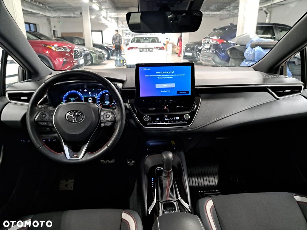 Toyota Corolla 1.8 Hybrid GR Sport - 11