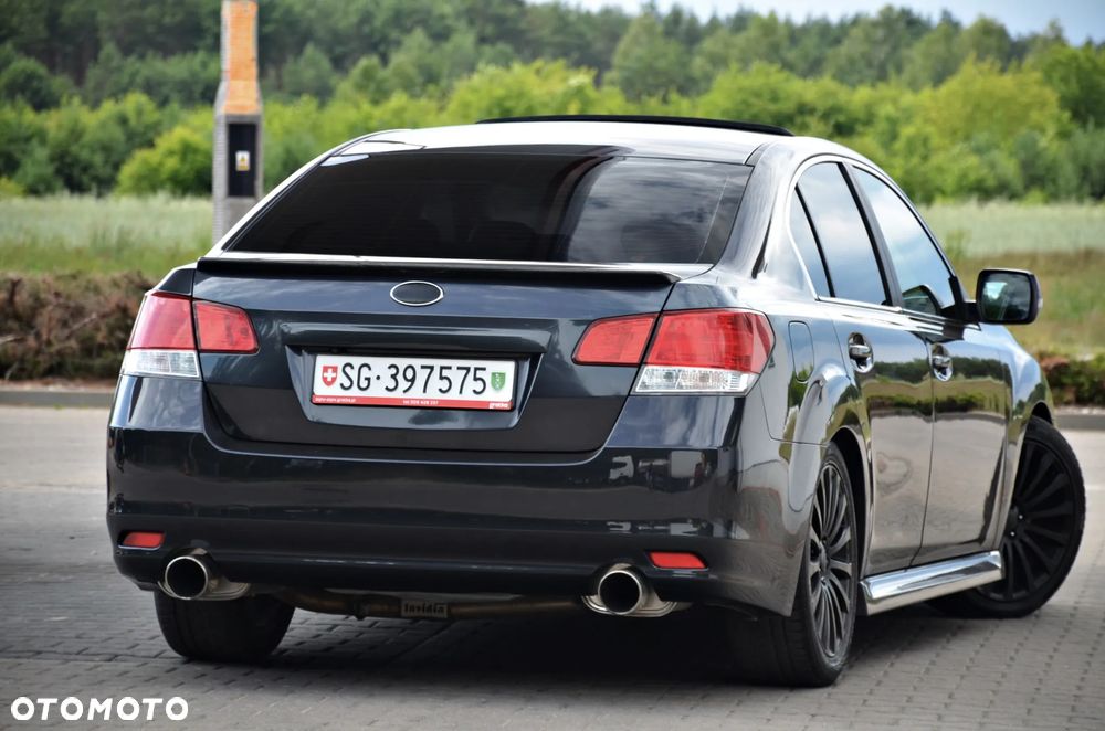 Subaru Legacy 2.5i GT Macintosh - 10