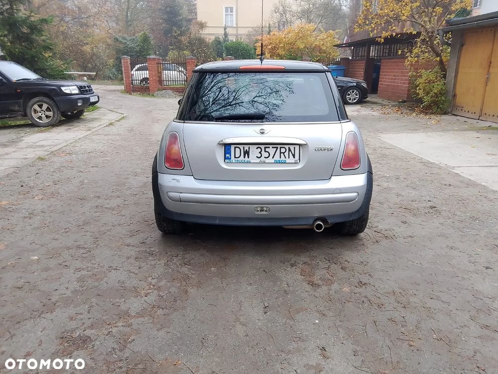 MINI Cooper Standard - 5