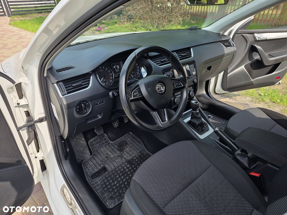 Skoda Octavia 1.6 TDI Active - 22