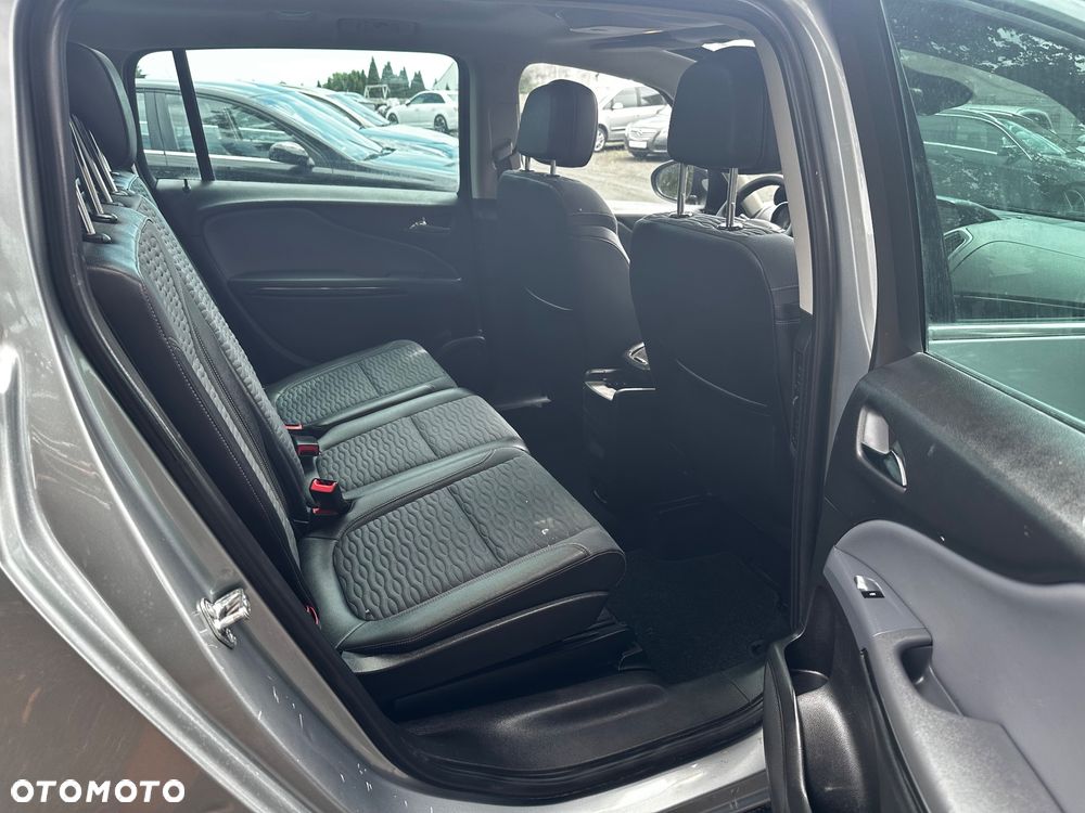 Opel Zafira - 15