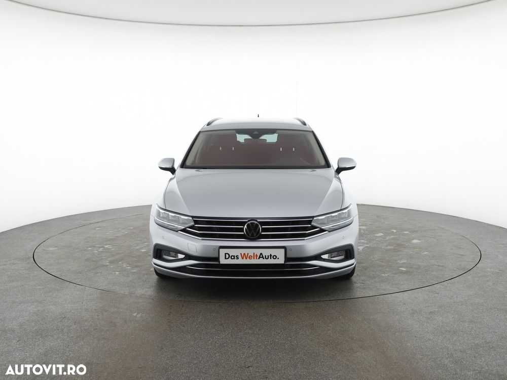 Volkswagen Passat 2.0 TDI SCR DSG Business - 2