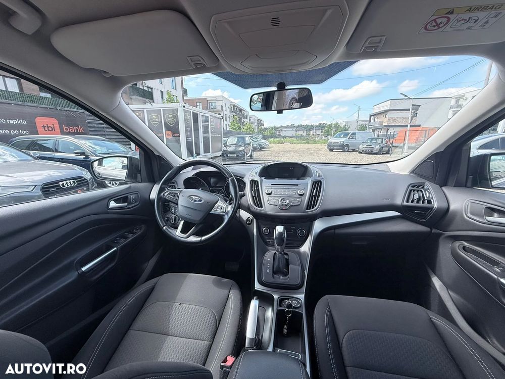 Ford Kuga 2.0 TDCi 4WD Powershift Vignale - 9
