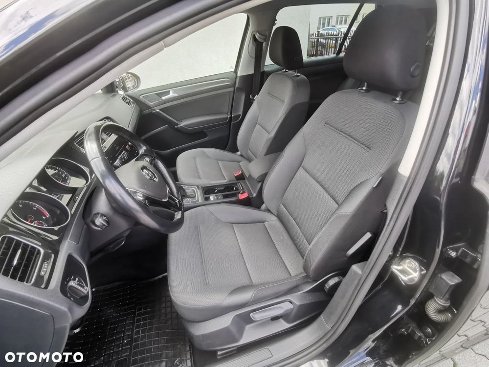 Volkswagen Golf 1.6 TDI SCR DSG Trendline - 8